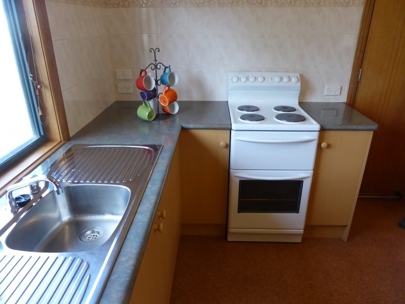 3 Moonah Avenue, Nelson VIC 3292