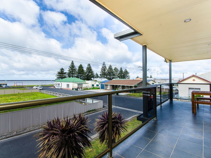 52 Milstead Street, Port Macdonnell SA 5291
