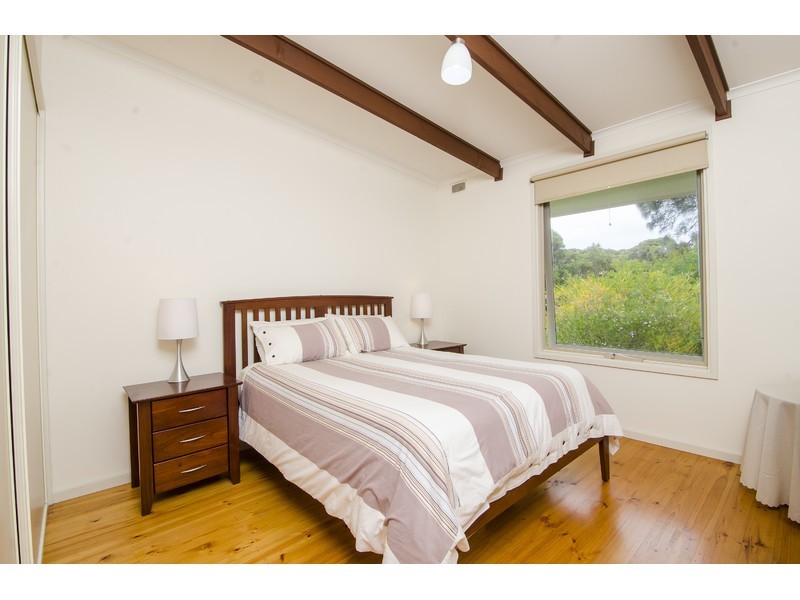 6 Tea Tree Road, Nelson VIC 3292