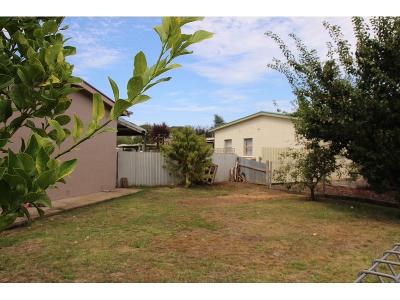 20 Newsham Avenue, Mount Gambier SA 5290