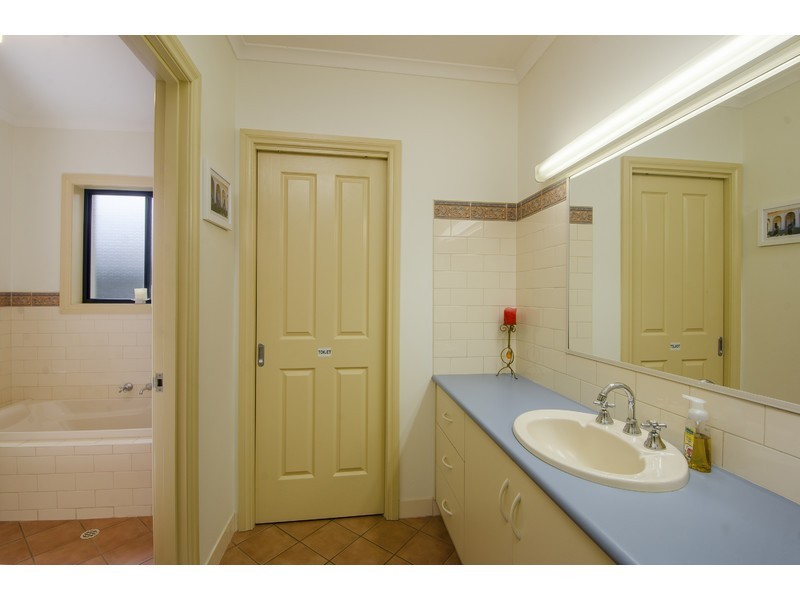 22 Auvale Crescent, Mount Gambier SA 5290