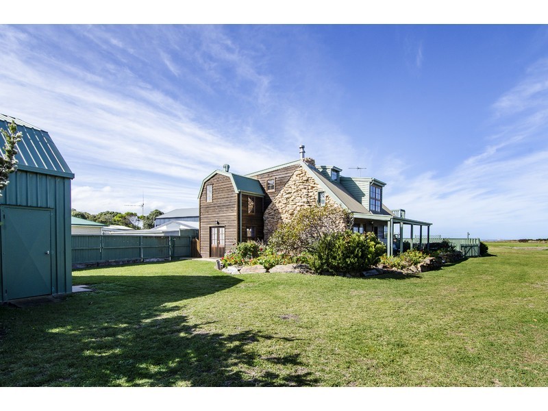 12 Racketts Road, Pelican Point SA 5291