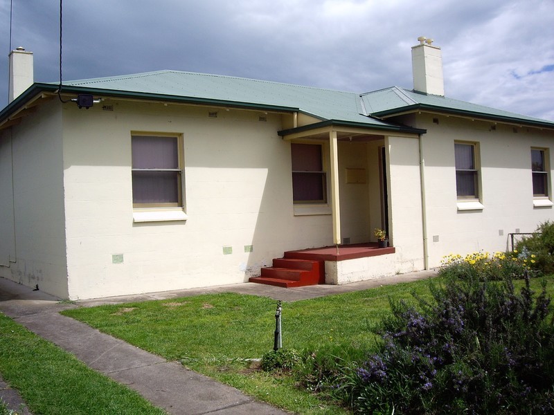 6 Waterhouse Street, Mount Gambier SA 5290