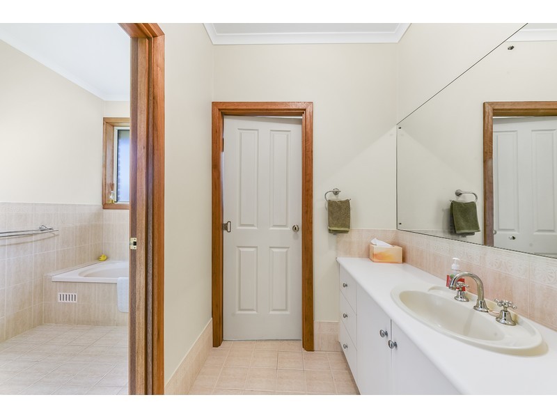 26 Navajo Drive, Mount Gambier SA 5290