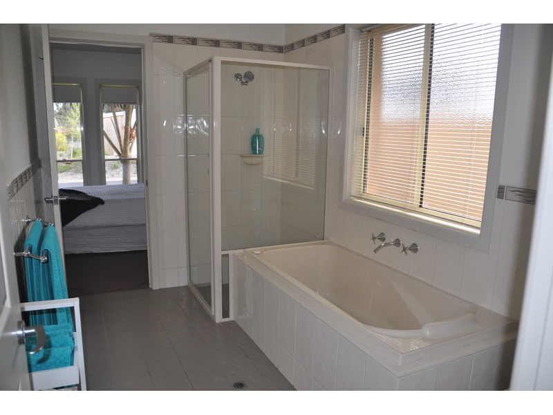 2/2 Patricia Court, Mount Gambier SA 5290