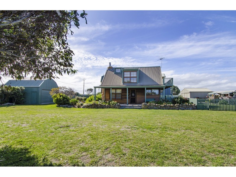 12 Racketts Road, Pelican Point SA 5291