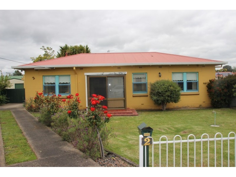 2 Lawson Street, Mount Gambier SA 5290