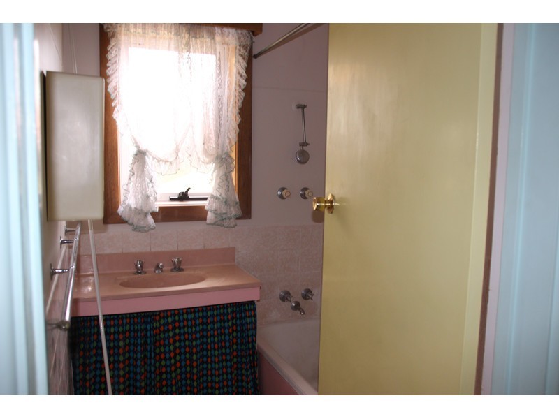 2 Lawson Street, Mount Gambier SA 5290