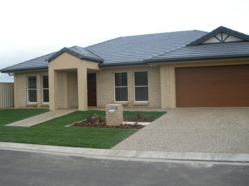 4 Queens Court, Mount Gambier SA 5290