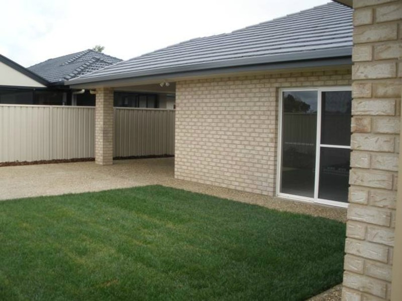 4 Queens Court, Mount Gambier SA 5290