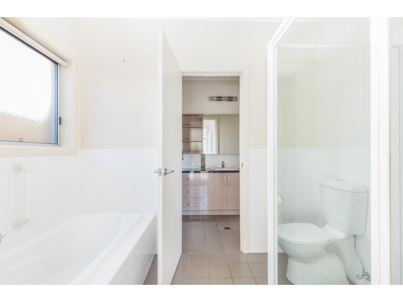 1/206 Commercial Street East, Mount Gambier SA 5290