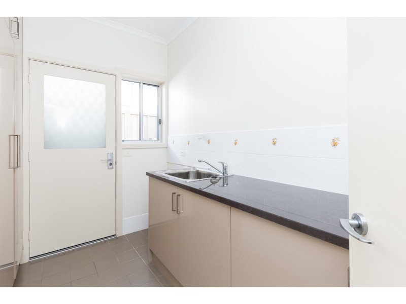 1/206 Commercial Street East, Mount Gambier SA 5290