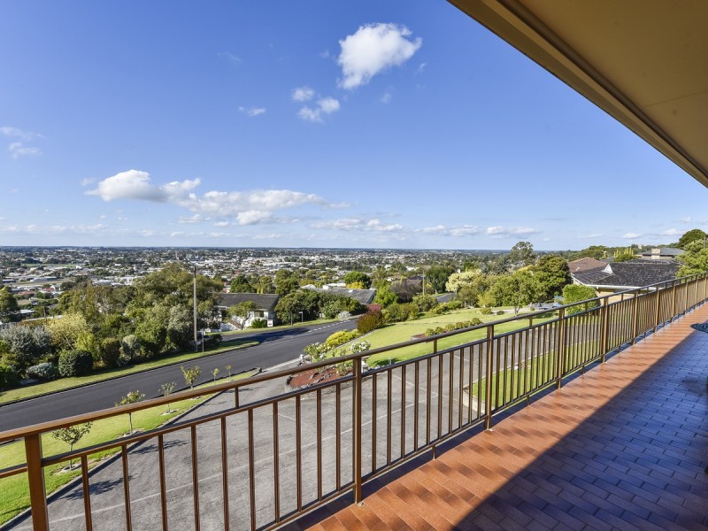 57 Lake Terrace West, Mount Gambier SA 5290