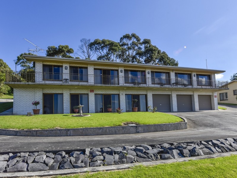 57 Lake Terrace West, Mount Gambier SA 5290