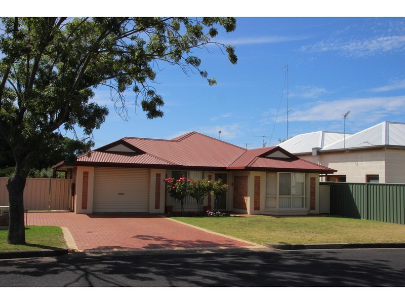 1/2B Hedley Street, Mount Gambier SA 5290