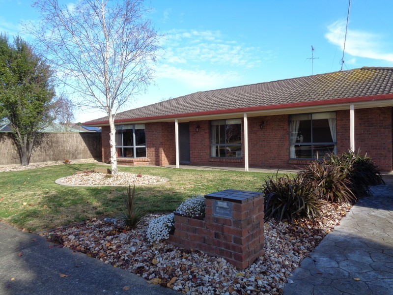 1 Glenmont Crescent, Mount Gambier SA 5290