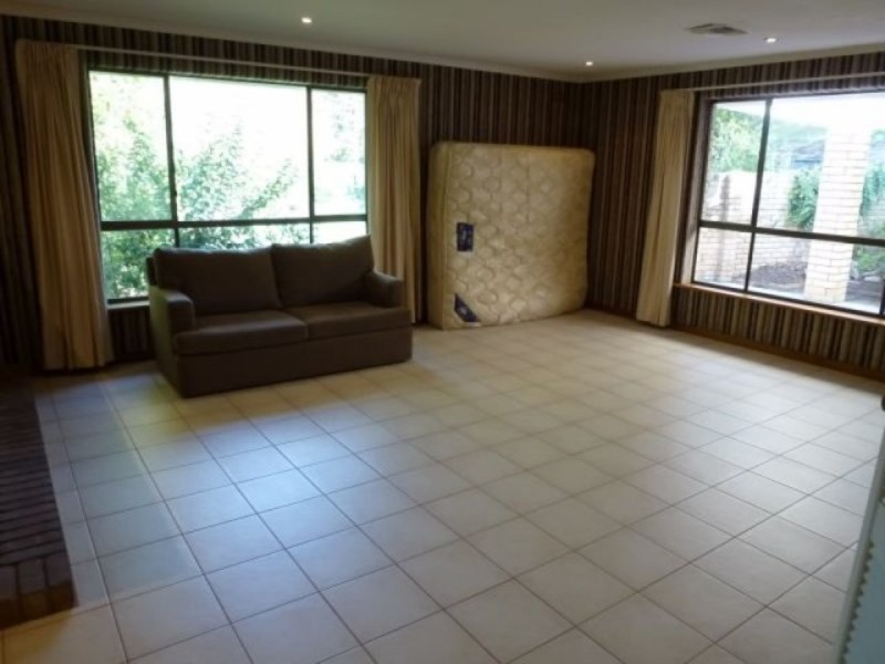 14 Tawarri Crescent, Mount Gambier SA 5290