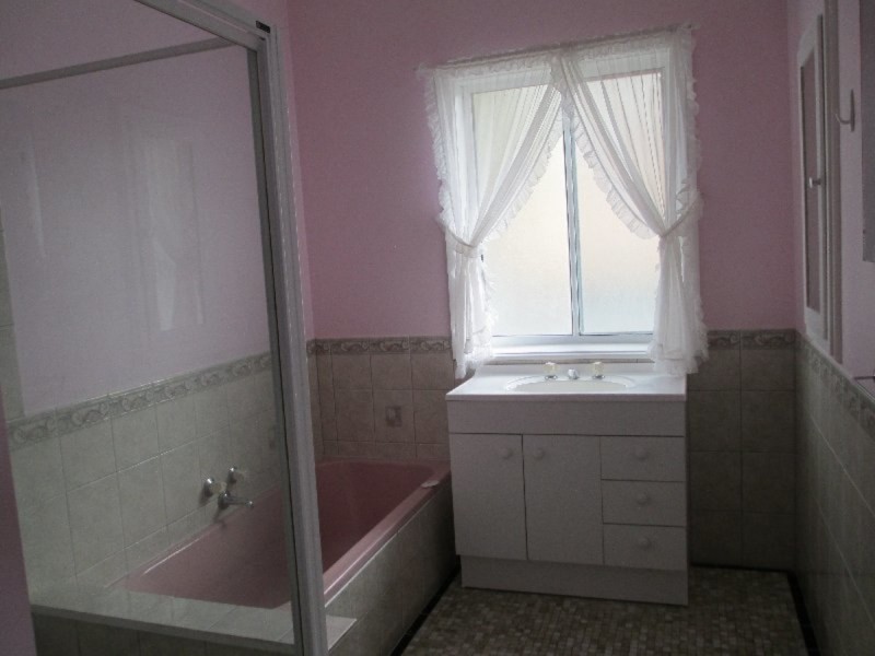 112 Lake Terrace East, Mount Gambier SA 5290