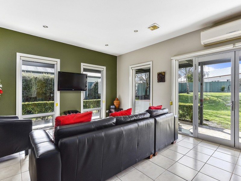 11 Saint Martins Drive, Mount Gambier SA 5290