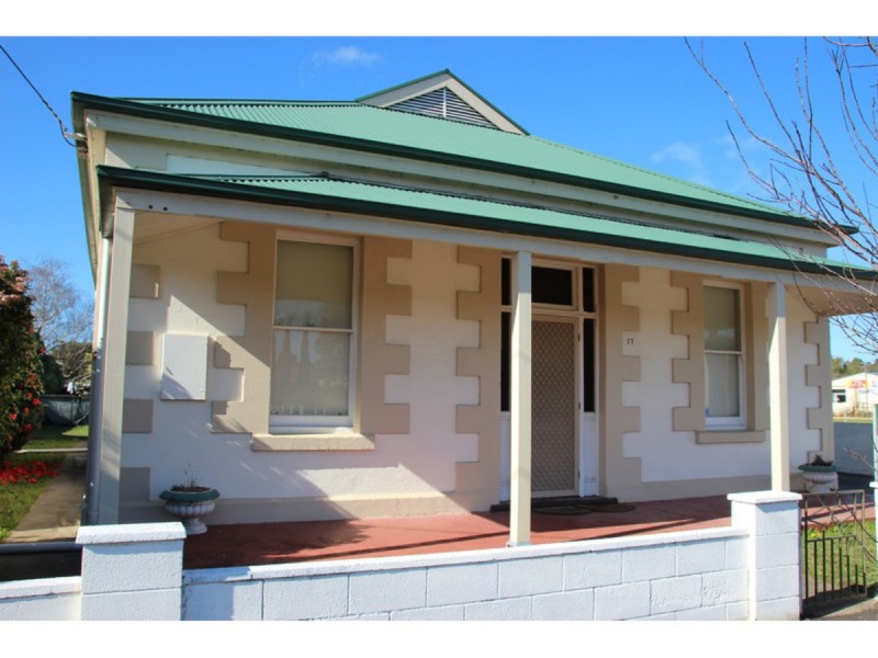 17 Wehl Street South, Mount Gambier SA 5290