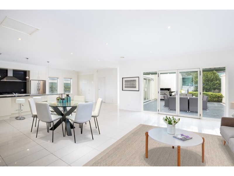 11 Bellaire Close, Mount Gambier SA 5290
