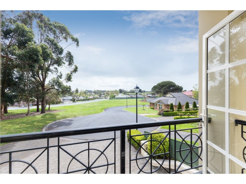 11 Bellaire Close, Mount Gambier SA 5290