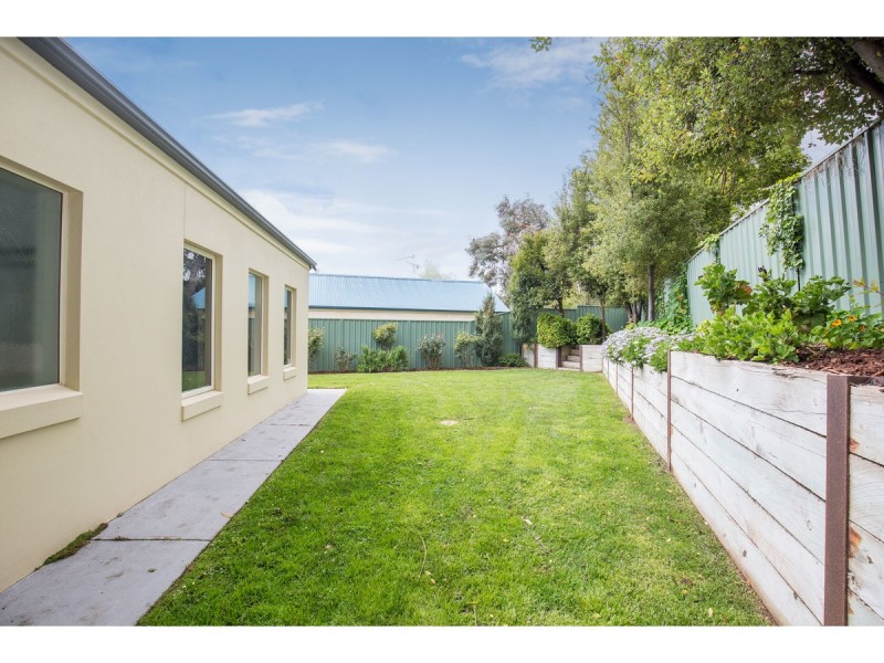 11 Bellaire Close, Mount Gambier SA 5290