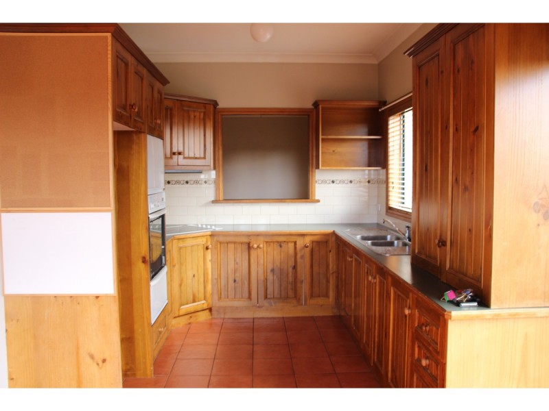 1 Elle Court, Mount Gambier SA 5290