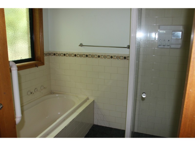 1 Elle Court, Mount Gambier SA 5290