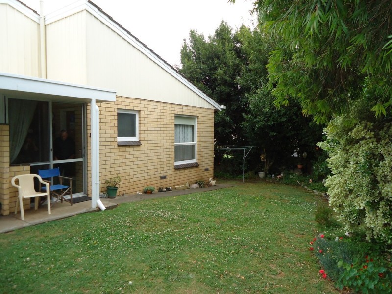 2/71 Penola Road, Mount Gambier SA 5290