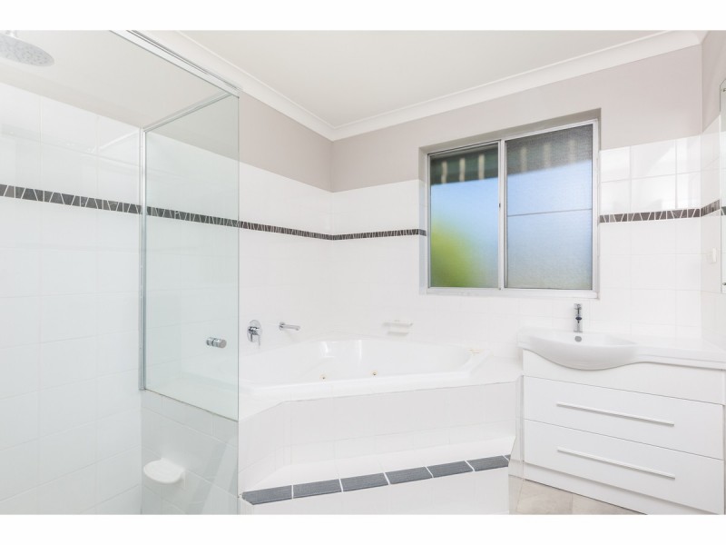 11 Sutton Avenue, Mount Gambier SA 5290