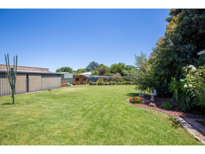 11 Sutton Avenue, Mount Gambier SA 5290