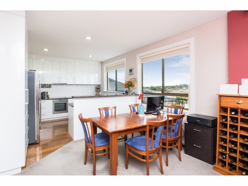 10 Sinclair Street, Mount Gambier SA 5290