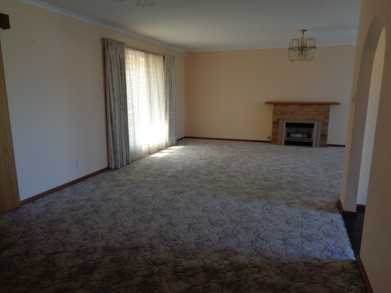 3 Denise Court, Mount Gambier SA 5290