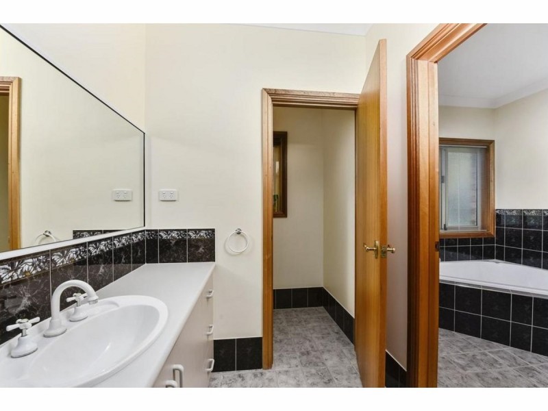 19 Kookaburra Court, Mount Gambier SA 5290