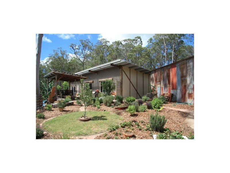 Goomboorian QLD 4570