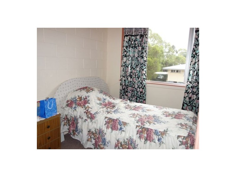 31 Neil Street, Southside QLD 4570