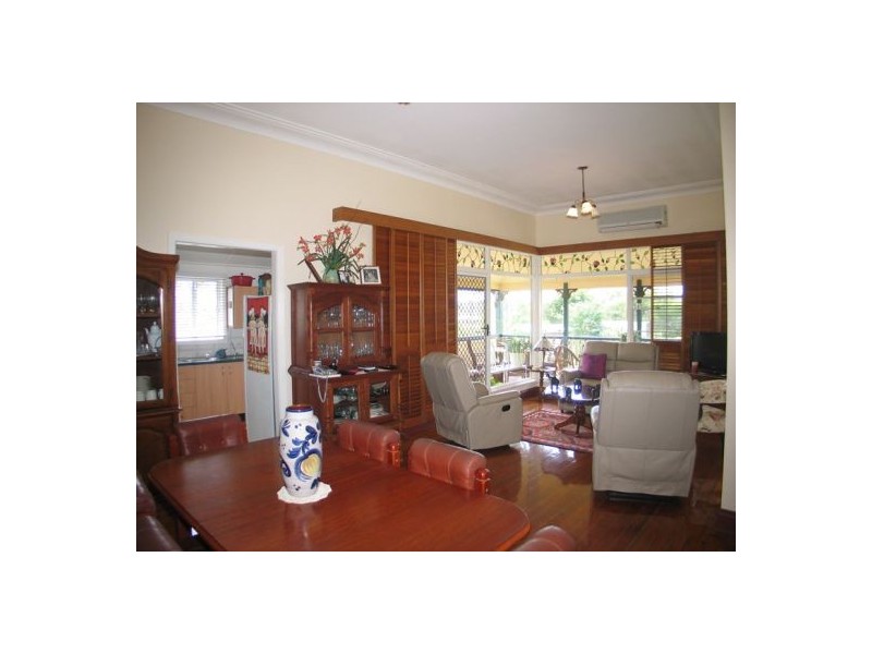 16 Charles Place, Curra QLD 4570