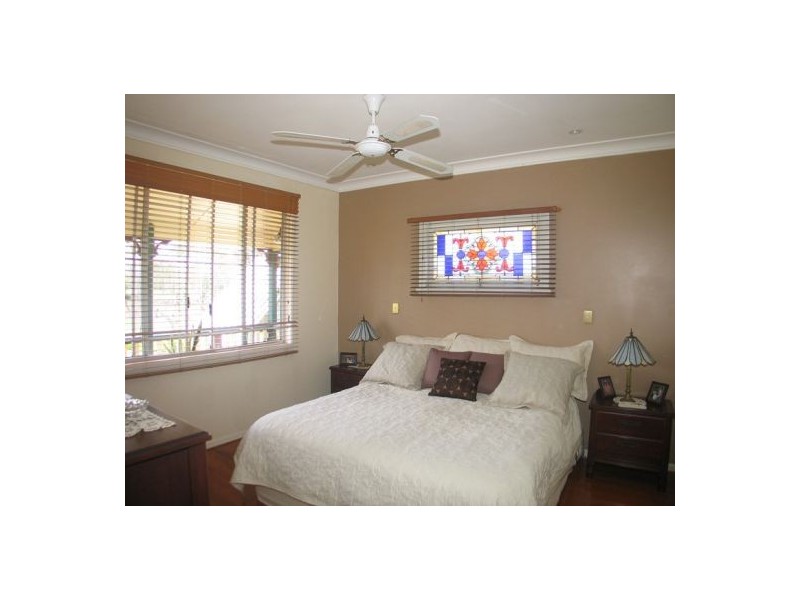 16 Charles Place, Curra QLD 4570