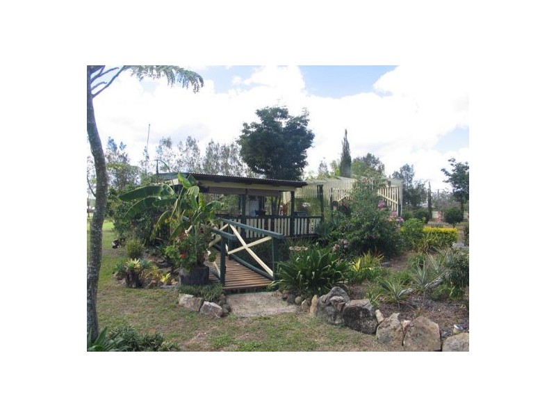 16 Charles Place, Curra QLD 4570