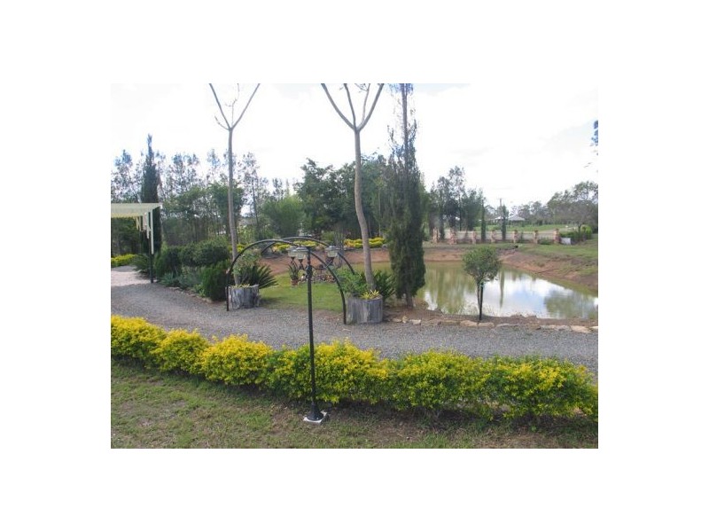 16 Charles Place, Curra QLD 4570