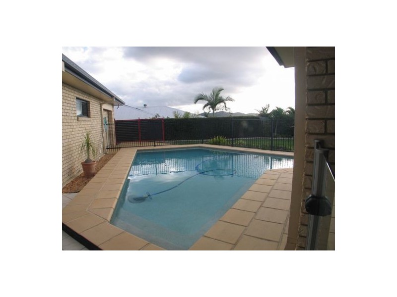 6 Maidment Court, Gympie QLD 4570