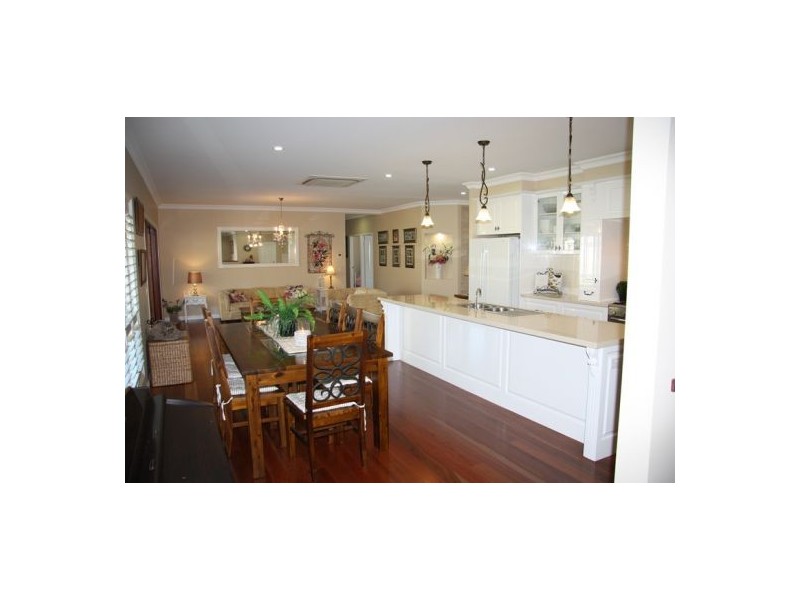 17 Azure Avenue, Banks Pocket QLD 4570