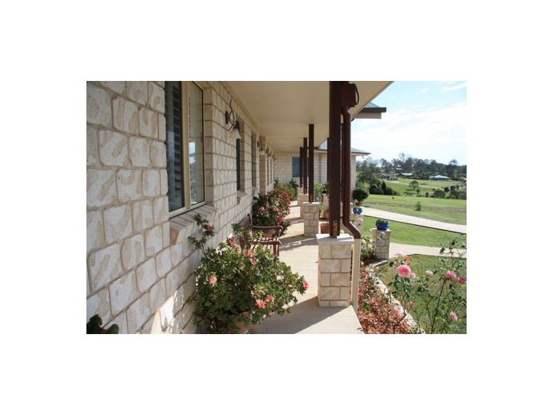 17 Azure Avenue, Banks Pocket QLD 4570