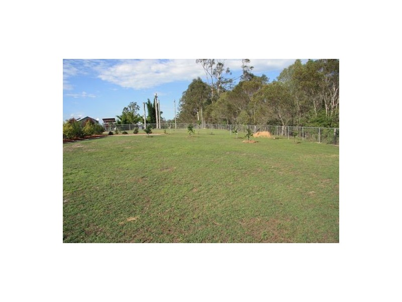 17 Azure Avenue, Banks Pocket QLD 4570