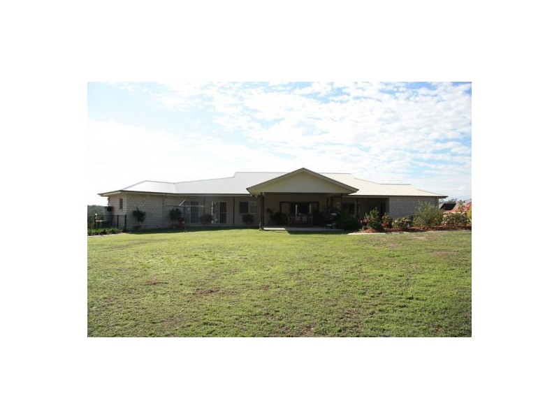 17 Azure Avenue, Banks Pocket QLD 4570