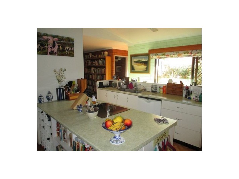 81 Taylor Road, Veteran QLD 4570