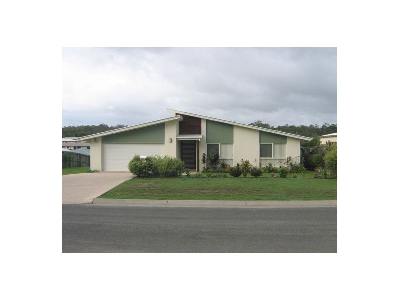 16 St Andrews Crescent, Gympie QLD 4570