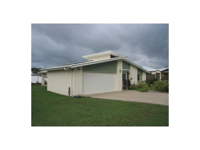 16 St Andrews Crescent, Gympie QLD 4570