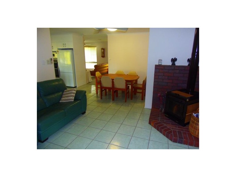 11 Dahlke Street, Goomeri QLD 4601